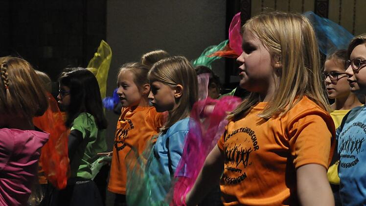 Sie waren die absoluten Stars - die Kinder vom Projekt-Kinderchor der Sängergruppe Bad Kissingen. Foto: Peter Klopf