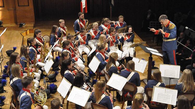 Mit einem Konzert zum Jubiläum der Europa-Union begeisterte das Jugendmusikkorps der Stadt Bad Kissingen. Foto: Peter Klopf
