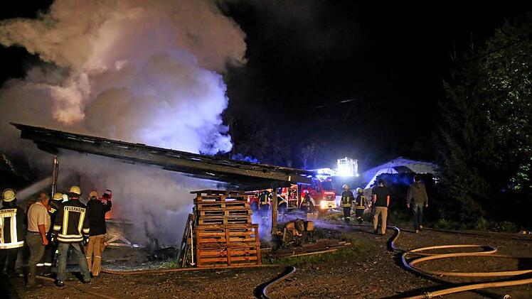 Brand in Oberzell Foto: Steffen Vetter