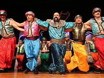 Das Männerballett. Foto: Jürgen Gärtner