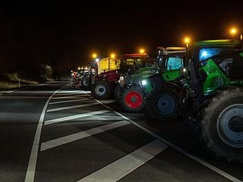 Bauernproteste - Straßenblockade Kreuz B303/B279