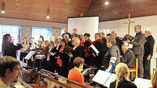 Bei einem Benefizkonzert in der Christuskirche wurden Spenden für die Rumänienhilfe gesammelt.