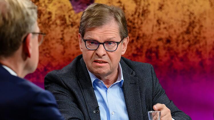 "Sie nehmen die Position von Putin ein und lassen die Ukraine h&auml;ngen. Sie geh&ouml;ren einer linken Partei an und helfen den Faschisten." SPD-Mann Ralf Stegner attackierte das BSW in Sachsen-Anhalt scharf.