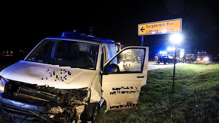 Bei Lisberg (Landkreis Bamberg) kam es am Mittwoch zu einem Unfall mit einem Schwerverletzten. Foto: NEWS5 / Merzbach
