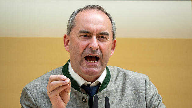 Hubert Aiwanger: Rauswurf des Freie-Wähler-Chefs im Landtag gefordert
