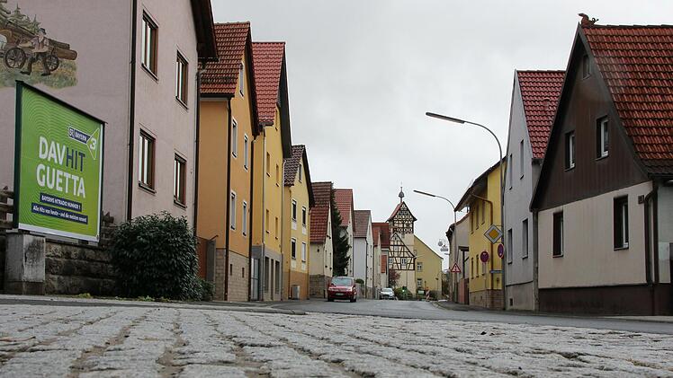 Weitere drei Jahre läuft die Förderung für leerstehende Häuser im Ortskern Nüdlingen und Haard.