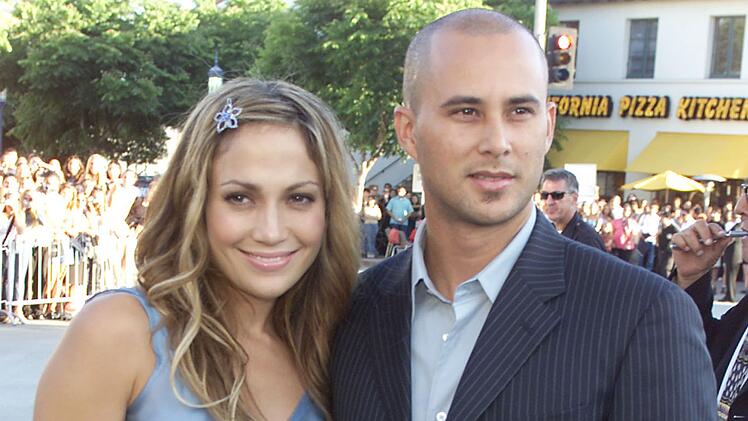 Jennifer Lopez' kürzeste Ehe war die mit Tänzer Chris Judd: Nach acht Monaten war der Zauber vorbei.