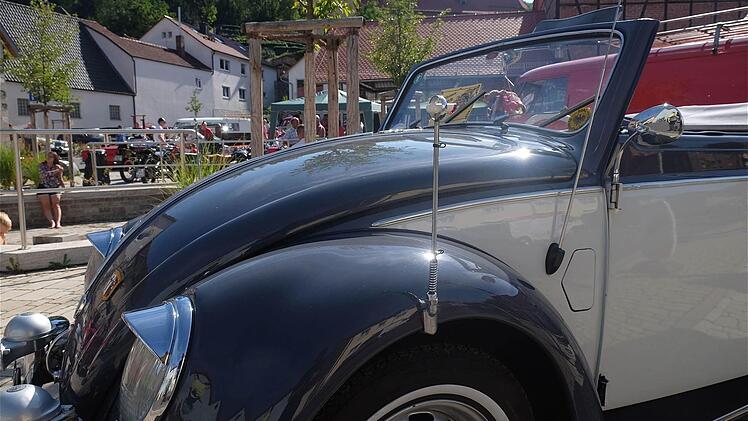 Trotz Hitze sehr gut besucht: Das Oldtimertreffen in Sulzthal.  Foto: Gerd Schaar