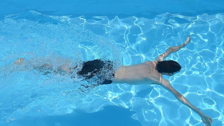 Schwimmen in Kitzingen ist ganzjährig möglich.