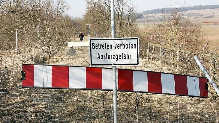 Der Bahndamm der früheren Werrabahn prägt die Landschaft  um Dörfles-Esbach und Lautertal bis heute. Dass darauf wieder Züge fahren, ist aus Lautertaler Sicht nicht möglich. Foto: Jochen Nützel
