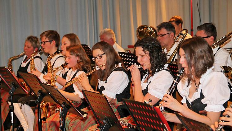 Der Musikverein beim Neujahrskonzert in Maßbach. Foto: Dieter Britz