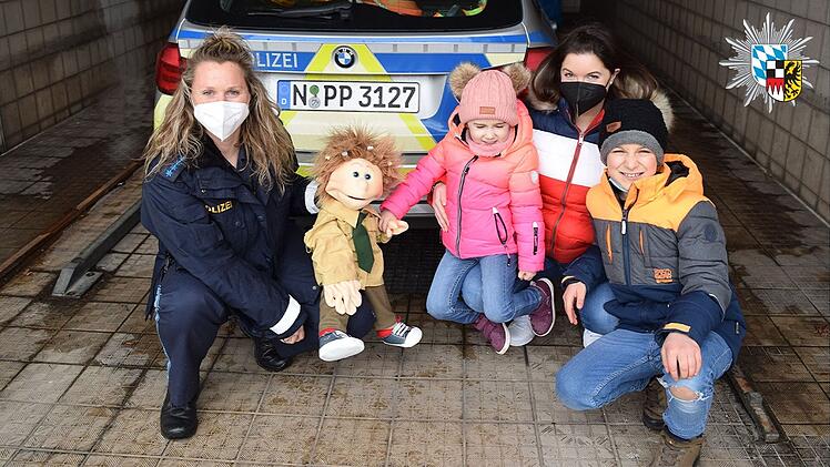 Schwabach: Sophia (4) hat panische Angst vor Polizei - ungewöhnliche Aktion sorgt für Beifall im Netz