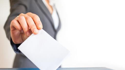 Frauen sind in politischen Ämtern oder Gremien wie Gemeinderat, Stadtrat oder Kreistag nach wie vor unterrepräsentiert. Auch im Landkreis Forchheim wird die Kommunalpolitik von Männern dominiert.