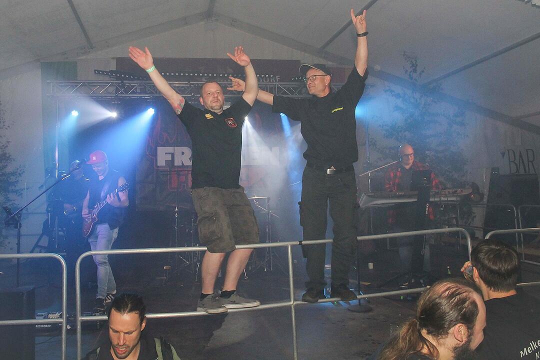 Super Stimmung in Schimmendorf.