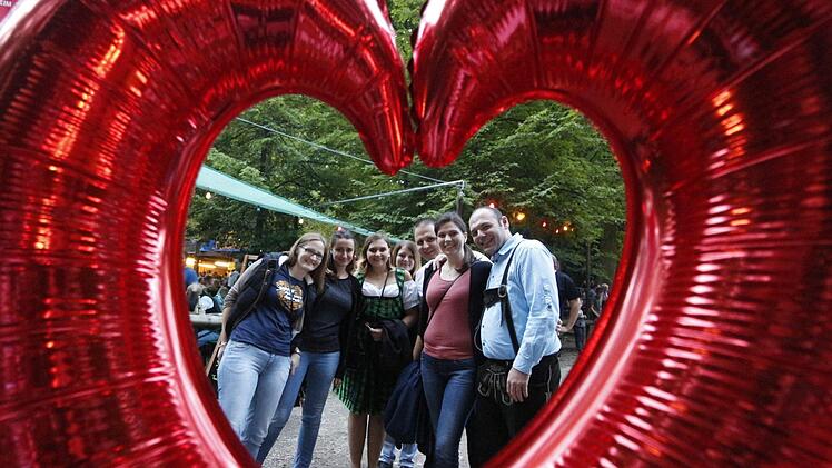 Wie war der Umsatz, waren die Besucher zufrieden, was sagt die Polizei? In Forchheim ziehen sie nach dem Annafest Bilanz. Foto: Josef Hofbauer