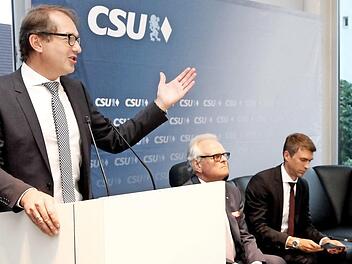 Bundesverkehrsminister Alexander Dobrindt warb in Höchstadt für automatisiertes Fahren. Foto: Richard Sänger
