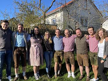 Die neugewählte Vereinsführung des Wildfleckener Kirmesvereins besteht aus (von links) Benjamin Witke (Quartiermeister), Tobias Köstler (Schatzmeister), Nina Breitenbach (Mitgliederverwaltung), Manuela Bramowski (Beisitzerin), Tim Weikard (2. Vors...