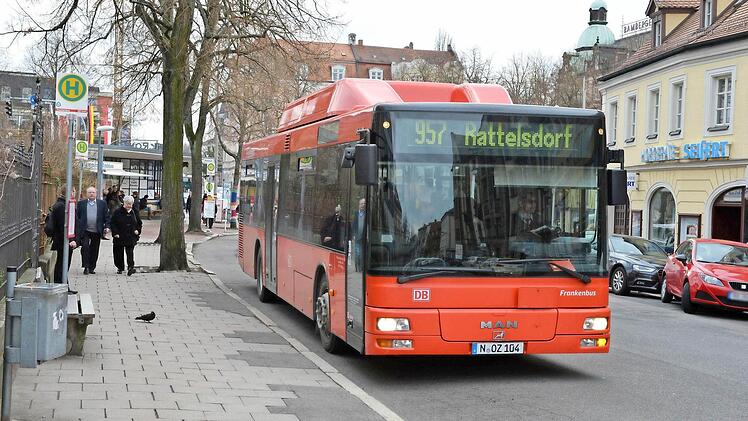 Vom Regionalbus-Bahnhof an der südlichen Promenade in Bamberg aus - gleich neben dem Zentralen Omnibus-Bahnhof - soll von September an eine Buslinie zur Gesamtschule Hollfeld eingerichtet werden. Foto: Ronald Rinklef