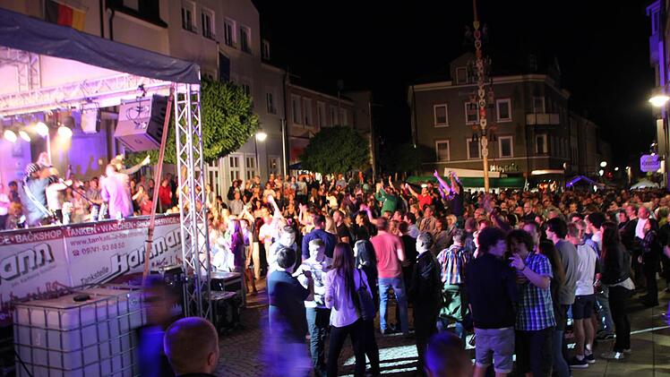 Trotz aller Kritik im Nachhinein herrschte am Stadtfest-Wochenende Mitte Juni beste Stimmung... Foto: Friedemann Müller