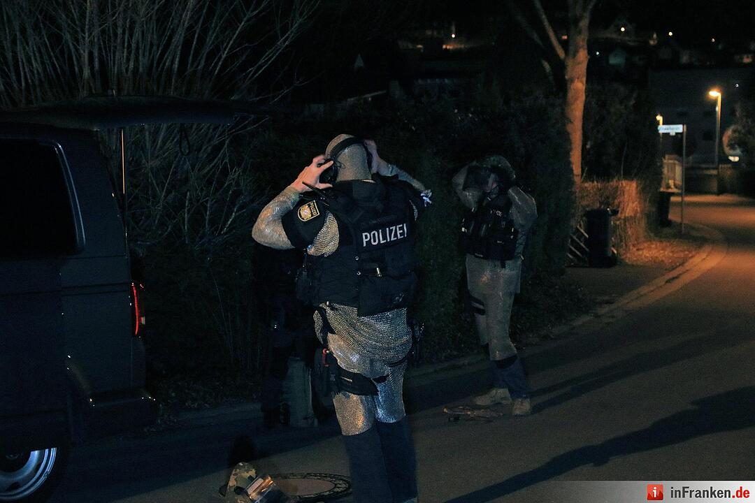SEK-Einsatz in Ebermannstadt: Psychisch Kranker bedroht Notarzt mit Messer