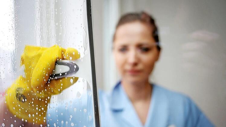 In der Gebäudereinigung arbeiten viele Frauen mit 450-Euro-Verträgen.