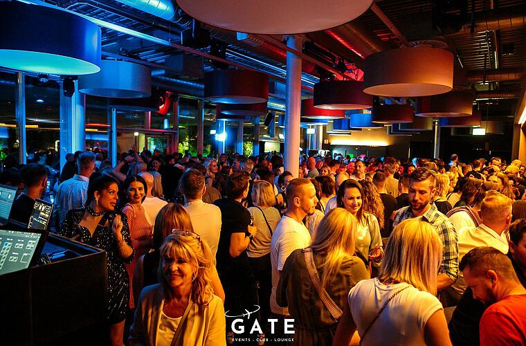 The Gate Nürnberg Neuer Club am Flughafen gestartet die schönsten Bilder der Eröffnungsparty