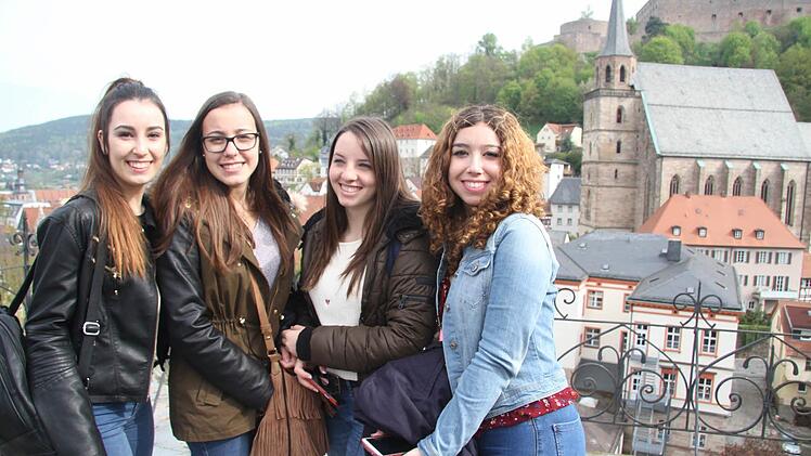 Gastschüler aus Spanien durften auf den Dachboden.