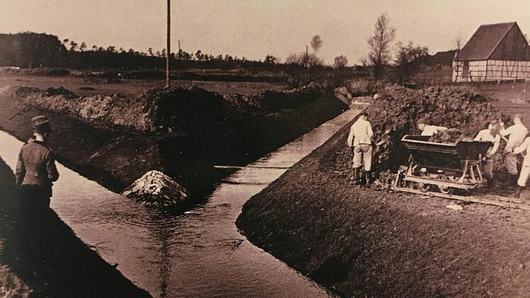 Die Heßdorfer "Arbeitsmänner" wurden für die Regulierung der Seebach eingesetzt.  Foto: privat