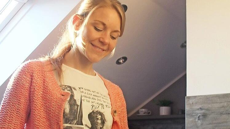 Julia Dürrbeck, die Kochfans aus der ZDF-"Küchenschlacht" bekannt sein könnte, gibt Kurse an der VHS Höchstadt. Foto: Theresa Schiffl (Archiv)