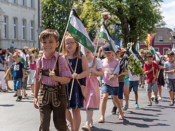 M&uuml;nchberg: Stadt sagt Festumzug wegen aktueller Wetterlage ab - "kein Risiko eingehen"