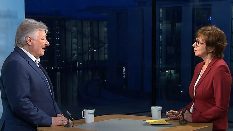 Am Freitagmorgen empfing Sabine Scholt den EVG-Vorsitzenden Martin Burkert zum Interview.