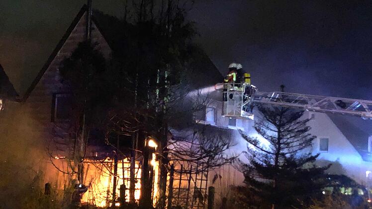 Durch den starken Wind breitete sich das Feuer schnell aus. Foto: News/Bauernfeind