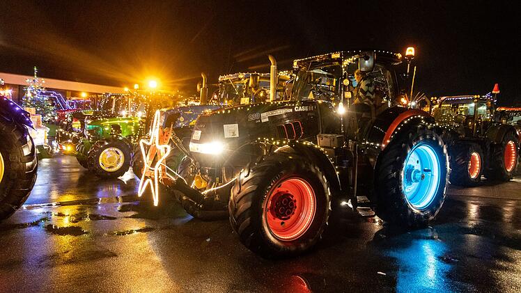 Traktor-Lichterfahrten 2023 in Franken: Einige Termine heute und am Wochenende