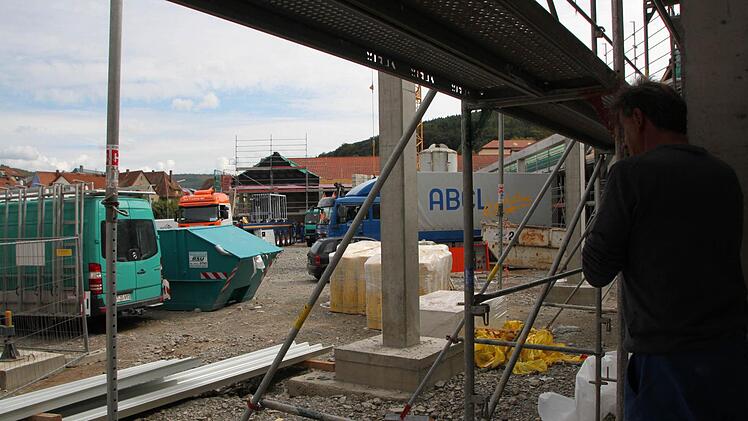 Ende Oktober will der Bauherr die Gebäude an die Mieter übergeben.