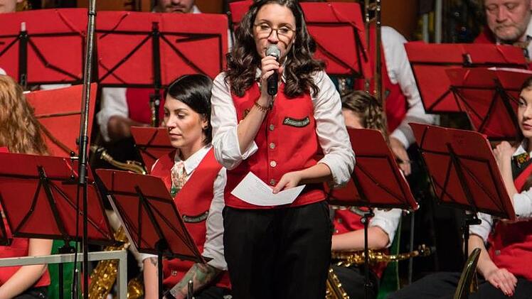 Impressionen vom Weihnachtskonzert in der Franz-Goebel-Halle in RödentalFoto: Vincent Kaibarta