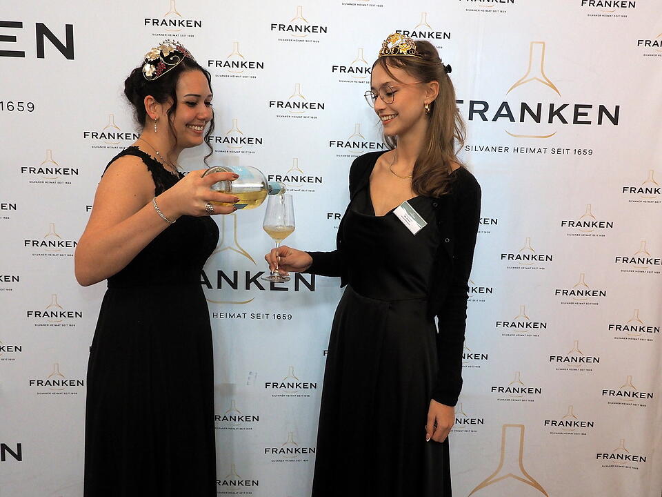 Die 68. Fr&auml;nkische Weink&ouml;nigin wurde gekr&ouml;nt.