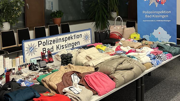Polizei Bad Kissingen zeigt üppiges Diebesgut: 39-Jährige festgenommen