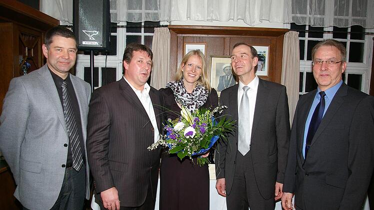 Sie halten die Boote auf Kurs, die Vorstände des Vereins: Guido Böhm (Finanzen), Vorsitzender Dieter von der Kall, Simone Günther (Wirtschaft), Gerd Bock (Sport) und Richard Böhm (Verwaltung). Foto: Müller