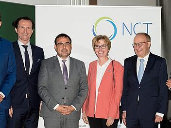 W&uuml;rzburg: Nationales Tumorzentrum er&ouml;ffnet - "herausragender Meilenstein" f&uuml;r Krebsforschung