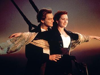 Eisbergeweise Kasse machte das Studio Twentieth Century Fox mit Leonardo DiCaprio, Kate Winslet und dem kenternden Ozeandampfer.