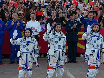 China schickt neue Besatzung zur Raumstation &laquo;Tiangong&raquo;