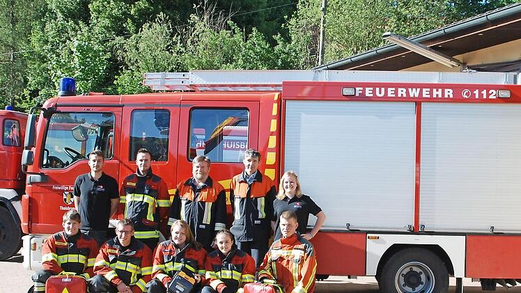 Die Feuerwehr präsentiert ihre neue Ausrüstung.  Foto: Heiko Hofmann