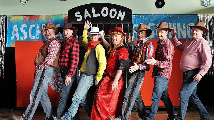 "Wild, wild West": Das Männerballet des TSV Aschbach in Hochform
