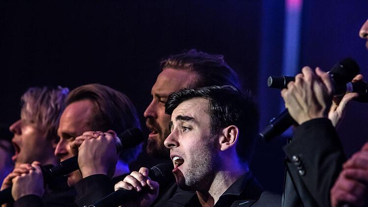 "Best of" lautete das Motto beim Gastspiel der Show "The 12 Tenors" im sehr gut besuchten Coburger Kongresshaus.Foto: Jochen Berger