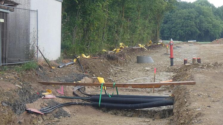 Der Neubau der Straße im Gewerbegebiet Wonfurt einschließlich Kanal, Wasser und Bau einer Löschwasserzisterne ist mit insgesamt 1 160 000 Euro der größte Posten im  Haushaltsplan 2020. Christian Licha