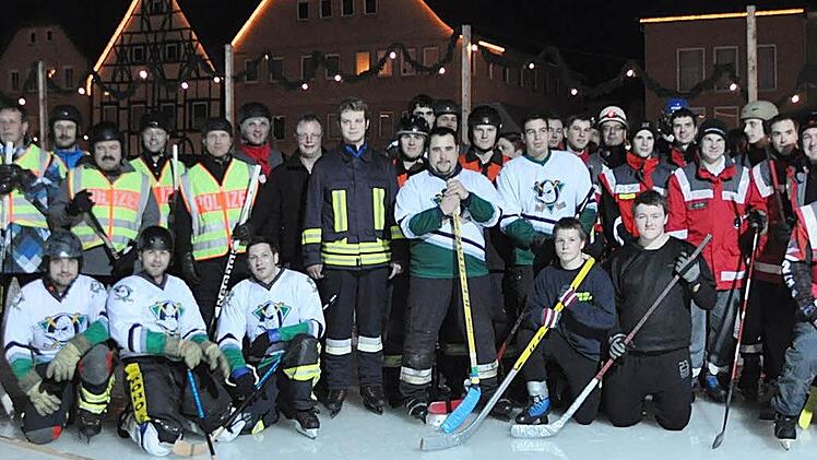 Das Team von BRK, Feuerwehr und Polizei zeigte gemeinsame Stärke. Aber nur einer konnte gewinnen und das war gleich der Neuling "Polizeiinspektion Bad Neustadt".