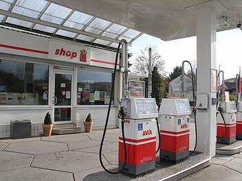 Verwaist und total leer - die Avia-Tankstelle am Ortsausgang von Stadtsteinach ist zu, die Stadtsteinacher sind geschockt. Fotos: Sonja Adam