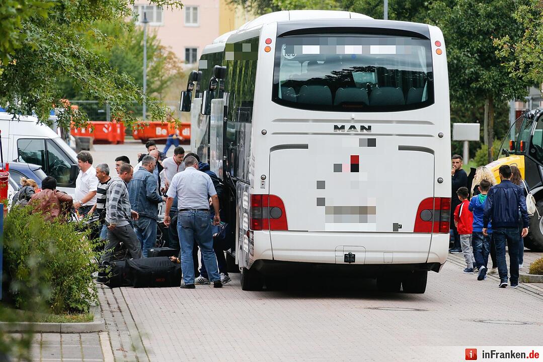 Erste Balkan-Flüchtlinge kommen in Bamberg an
