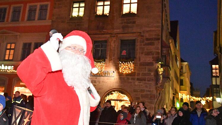 Impressionen von der Eröffnung des Coburger Weihnachtsmarktes. Foto: Ronald Rinklef