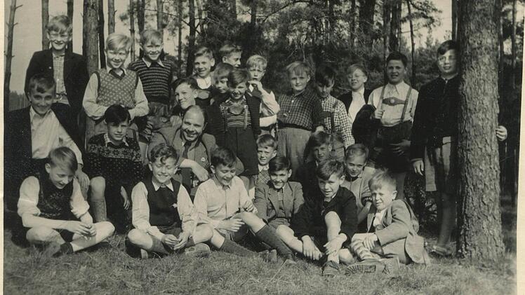 Die gesamte Klasse von Gerhard Endsberger mit Lehrer.  Foto: Windsbacher Knabenchor